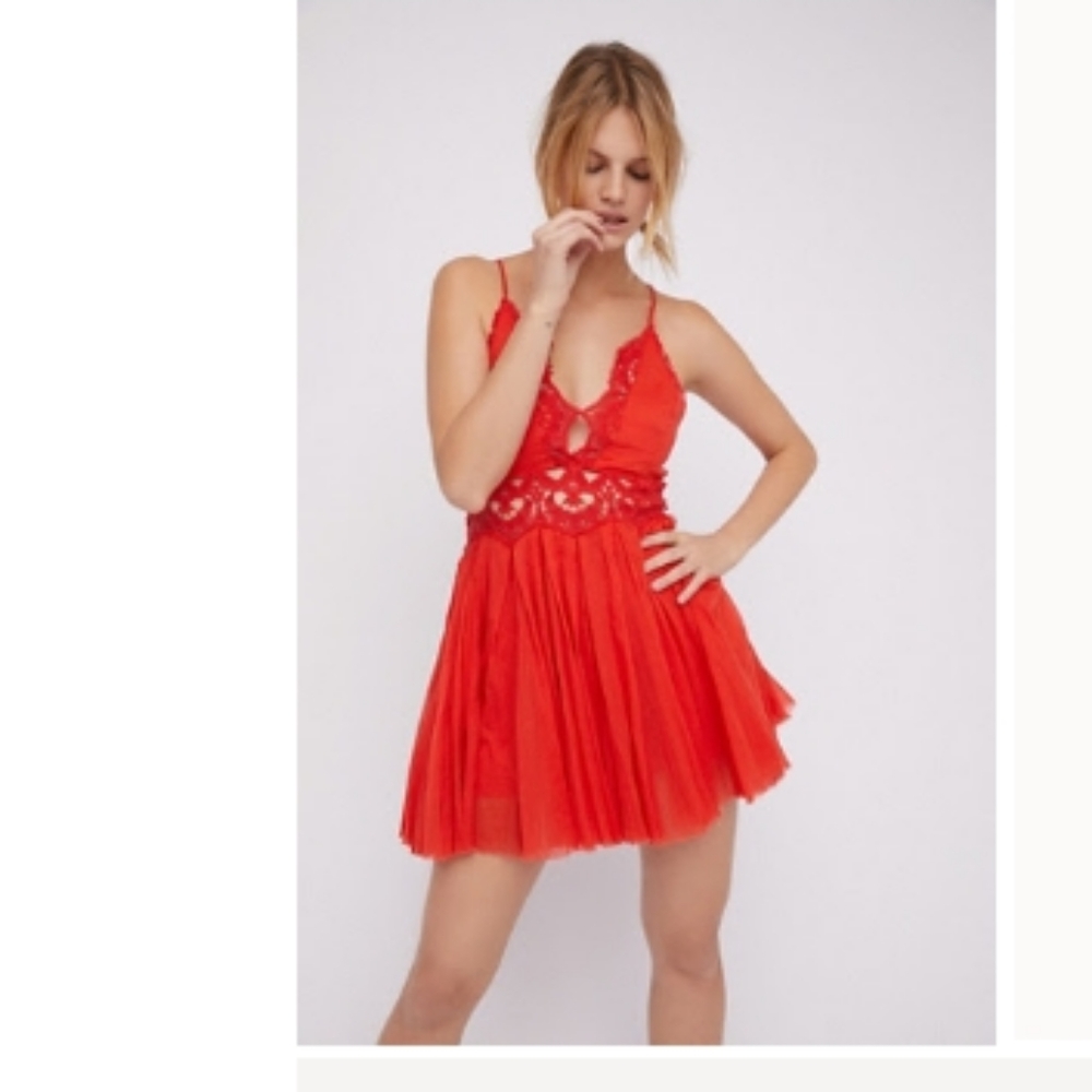 FREE PEOPLE RED BOHO DRESS. NEVER WORN.
